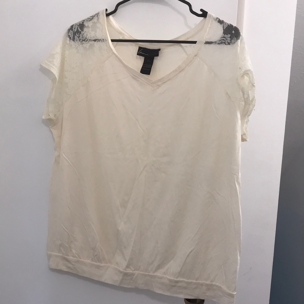 Cream lane Bryant t shirt with lace sleeve detail